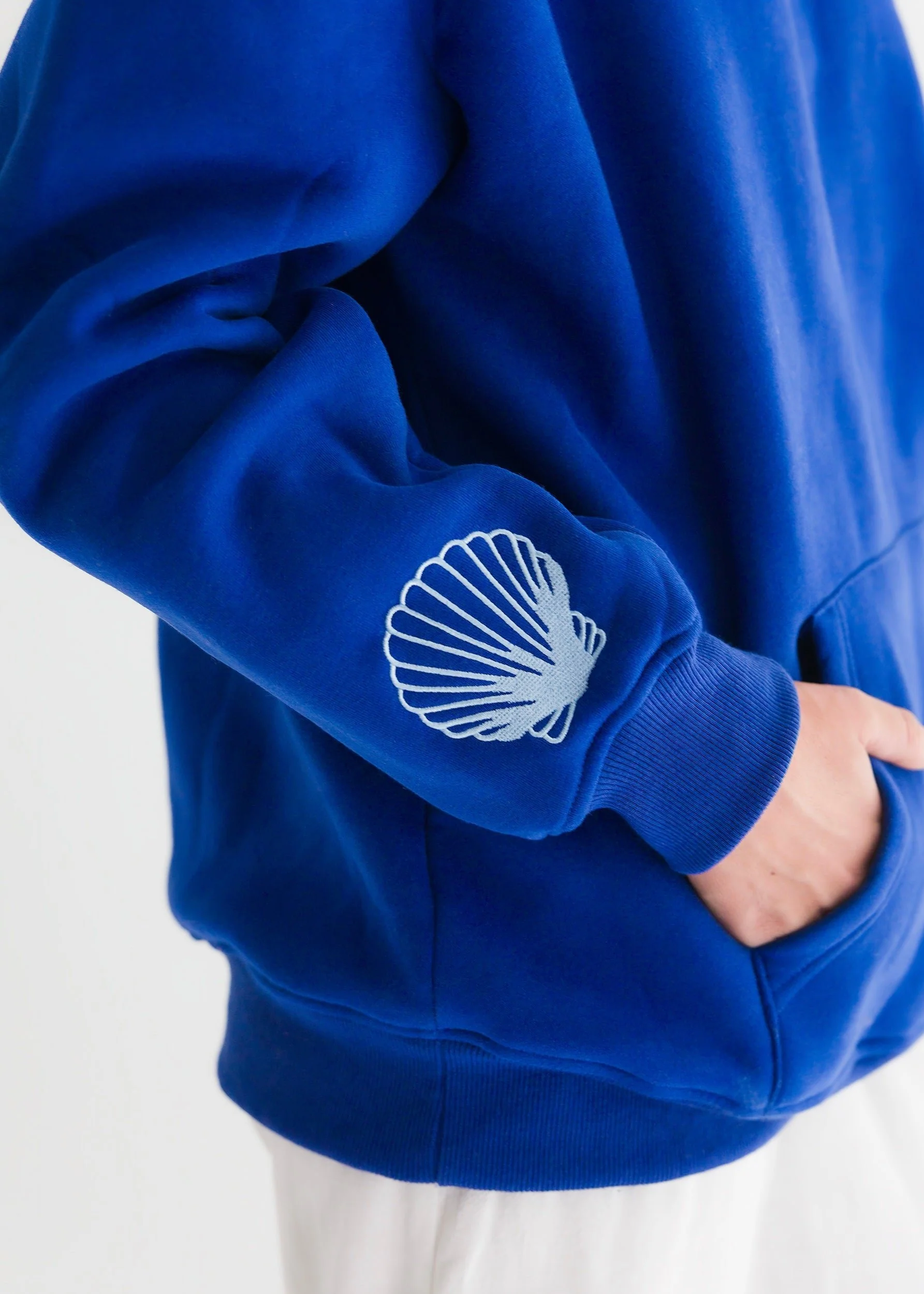 "Hawaii Hibiscus" Hoodie in Oceanic - Image 5