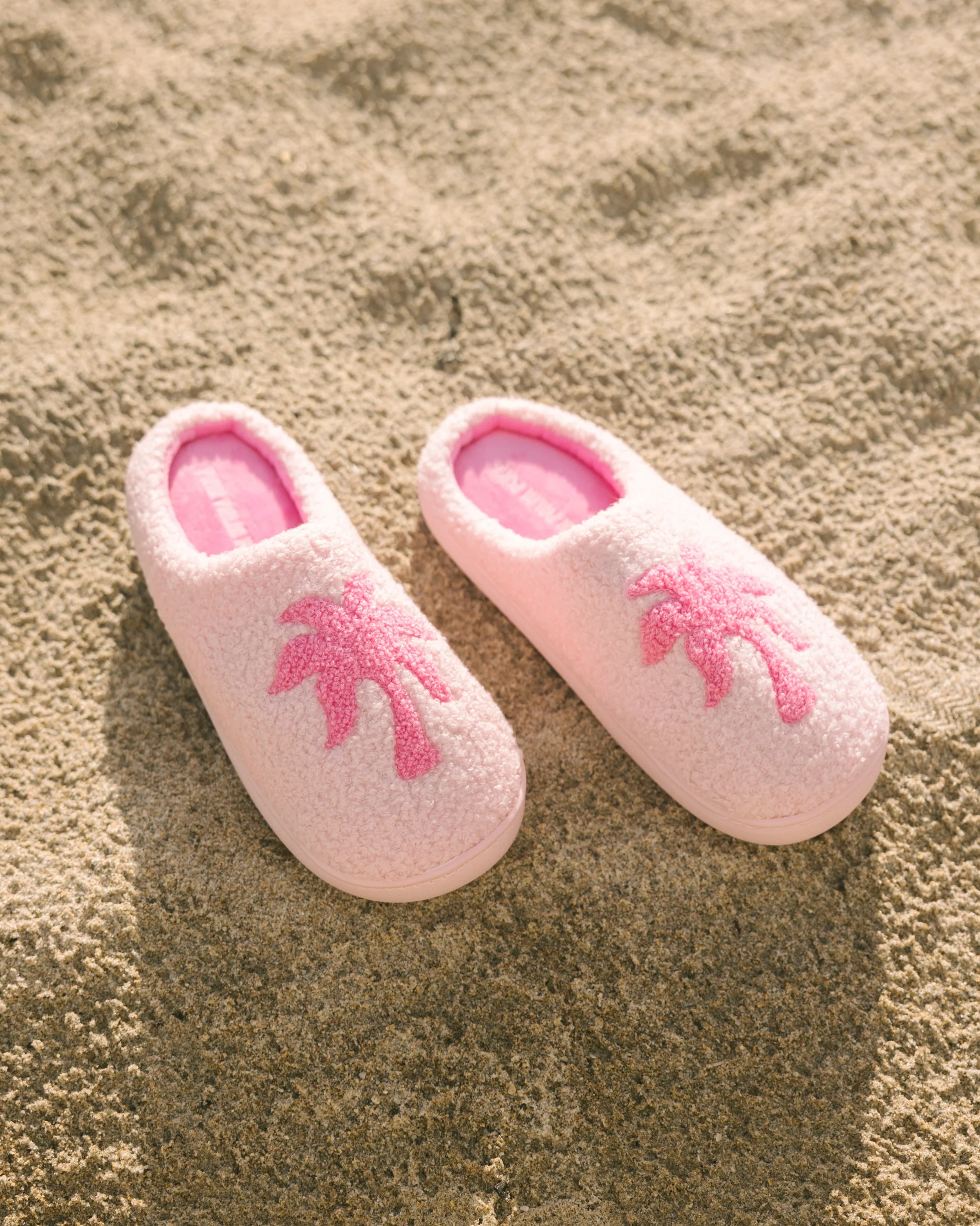 Malibu Slippers in Blush Bay - Image 5